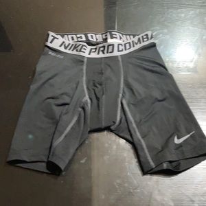 Nike pro combat training NWT